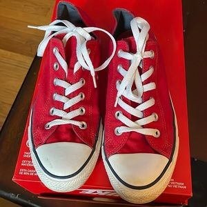 Red converse chuck taylor low tops